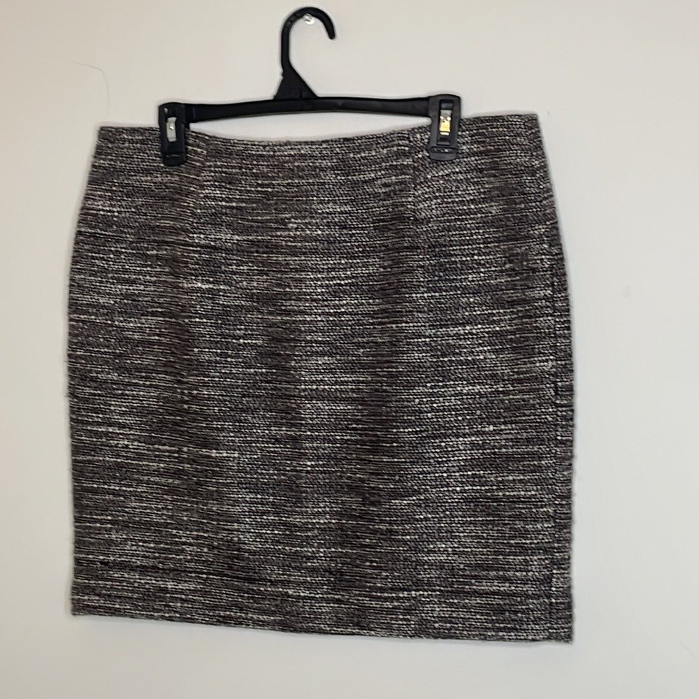 Ann Taylor Size 12 Petite Wool Skirt - Picture 2 of 5